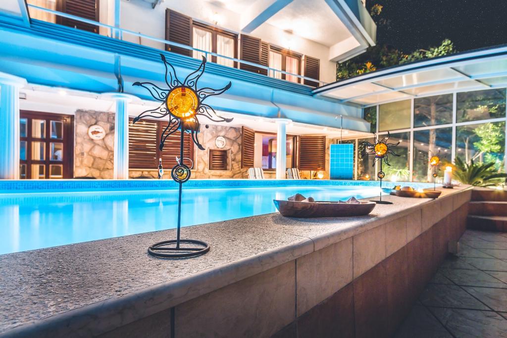 Villa Roses Apartments & Wellness Ičići Dış mekan fotoğraf