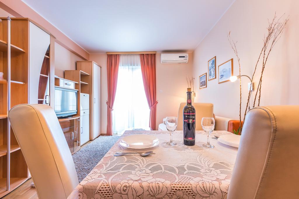 Villa Roses Apartments & Wellness Ičići Dış mekan fotoğraf
