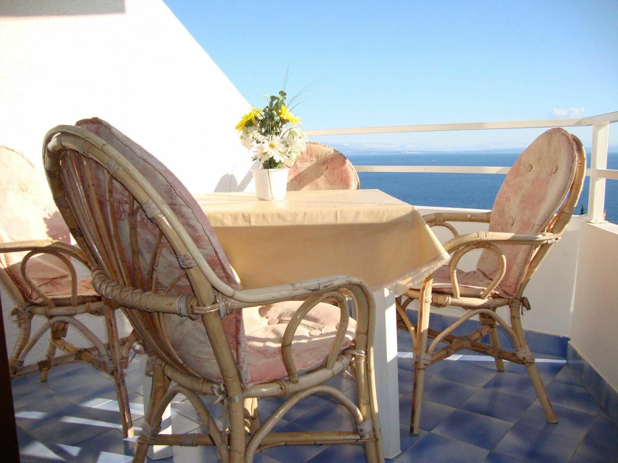 Villa Roses Apartments & Wellness Ičići Dış mekan fotoğraf